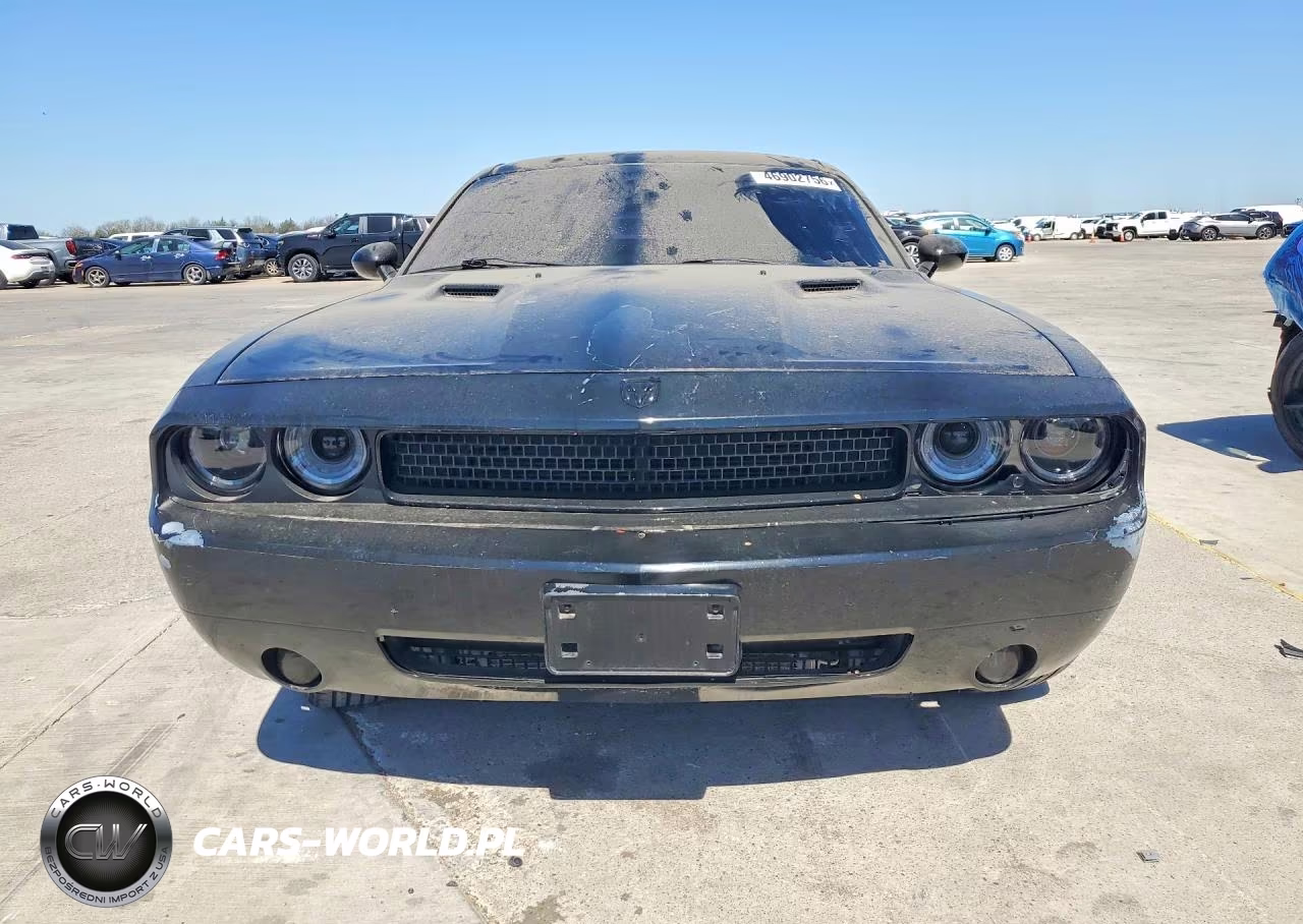 2009 Dodge Challenger VIN:2B3LJ44V19H526915 - 5
