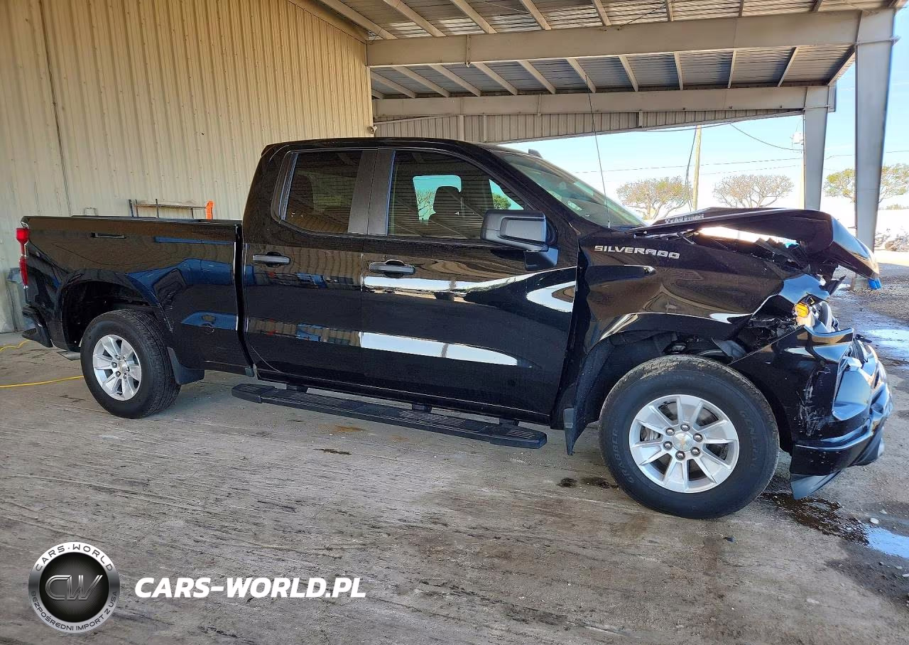 2024 Chevrolet Silverado C1500 Custom VIN:1GCRABEK5RZ397126 - 4