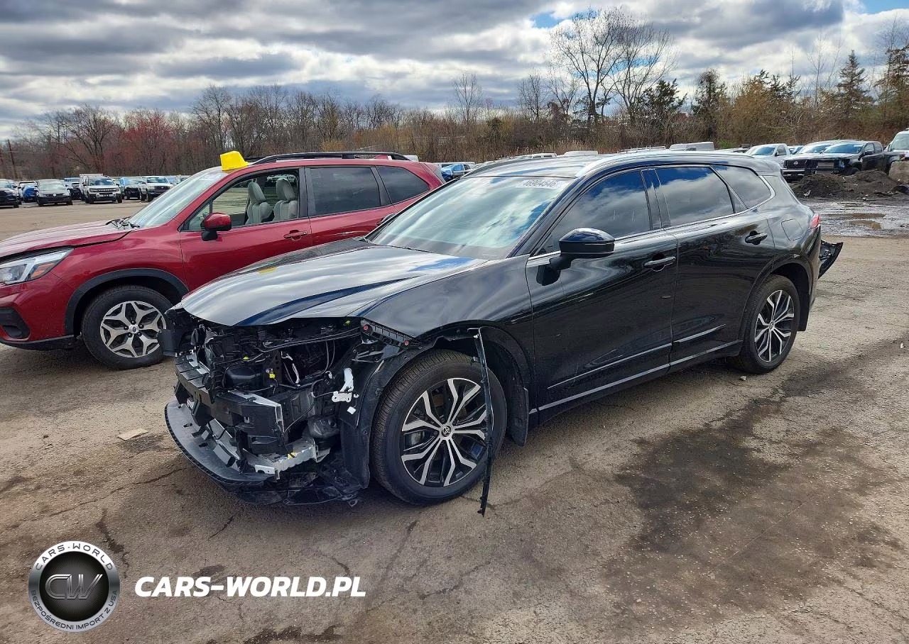 2025 Toyota Crown Signia Xle