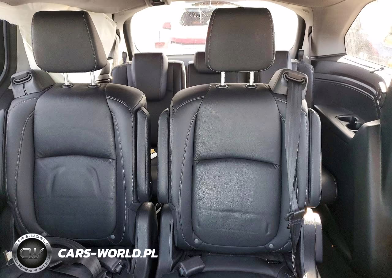 2023 Honda Odyssey Touring VIN:5FNRL6H85PB075641 - 10