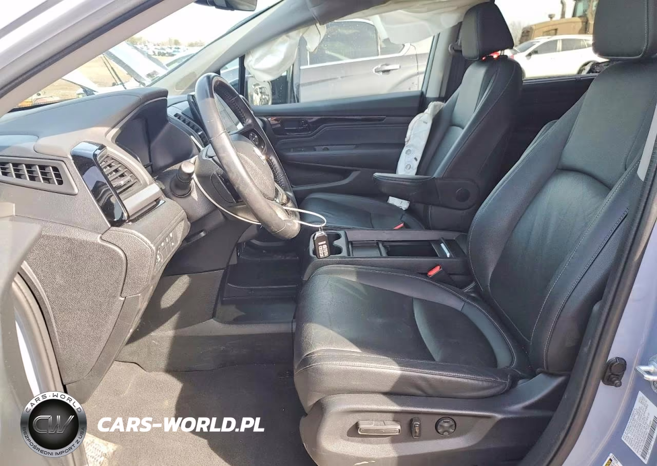 2023 Honda Odyssey Touring VIN:5FNRL6H85PB075641 - 7