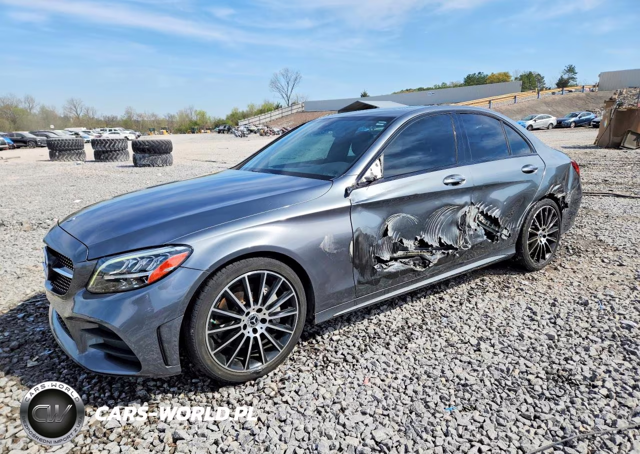 2019 Mercedes-Benz C 300