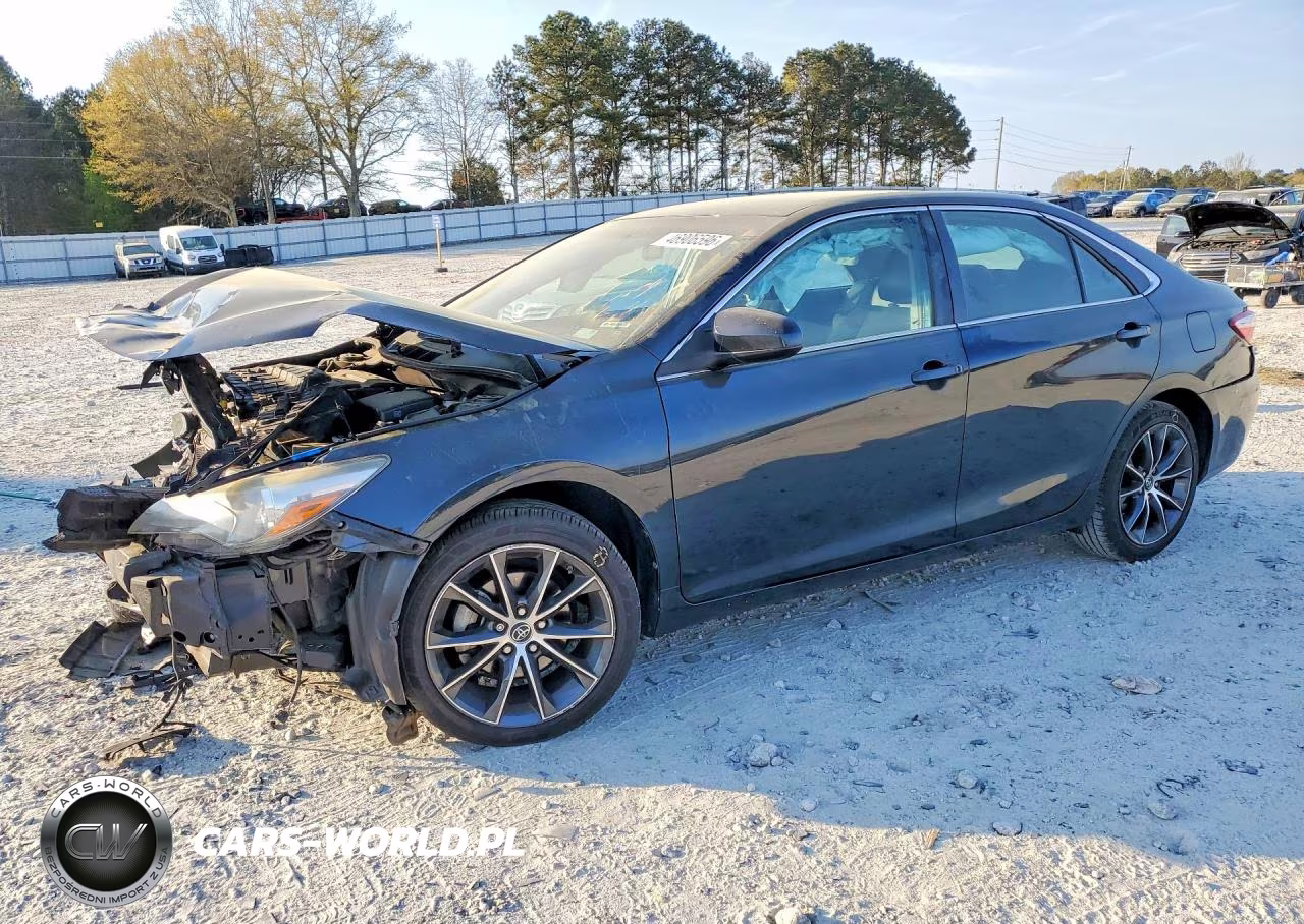 2015 Toyota Camry Xse