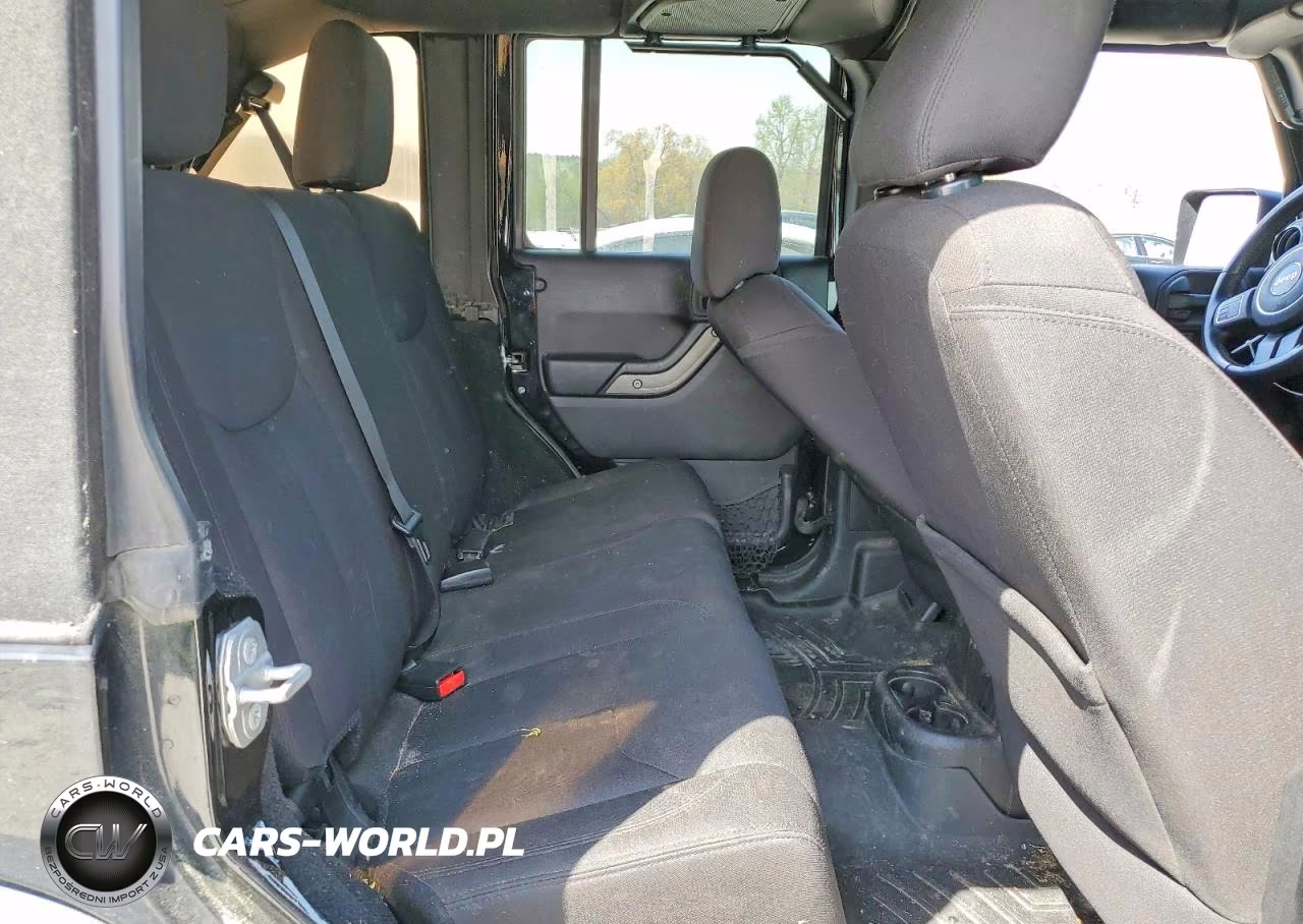 2015 Jeep Wrangler Unlimited Sport VIN:1C4BJWDG0FL732202 - 11