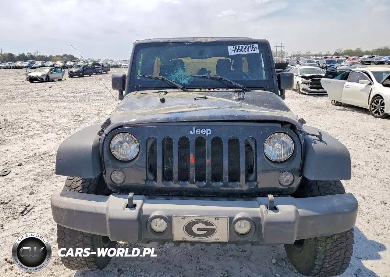 2015 Jeep Wrangler Unlimited Sport VIN:1C4BJWDG0FL732202 - 5