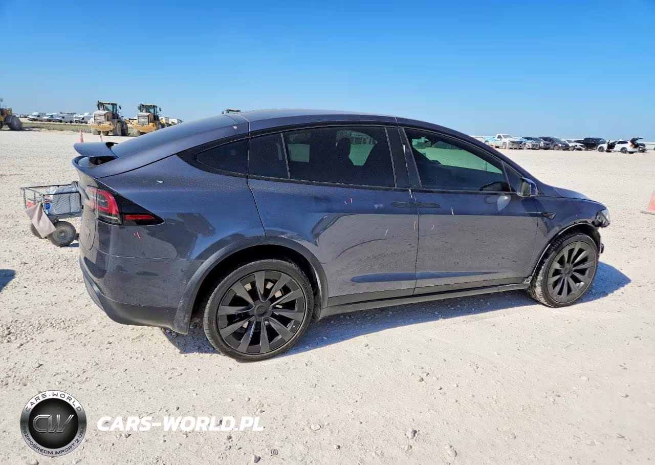 2022 Tesla Model X VIN:7SAXCBE64NF342741 - 3