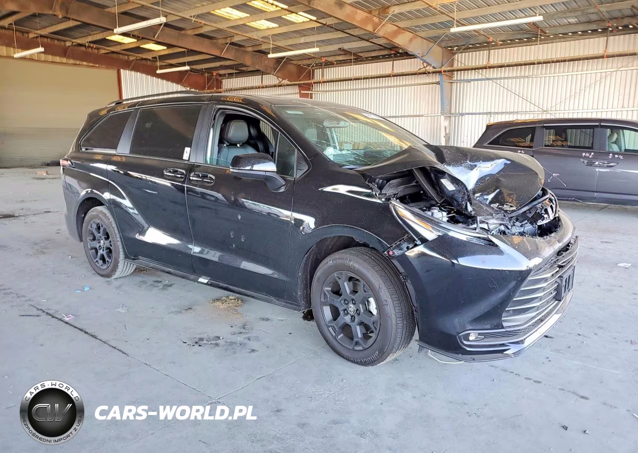 2026 Toyota Sienna Woodland Edition VIN:5TDCSKFC5TS237072 - 4