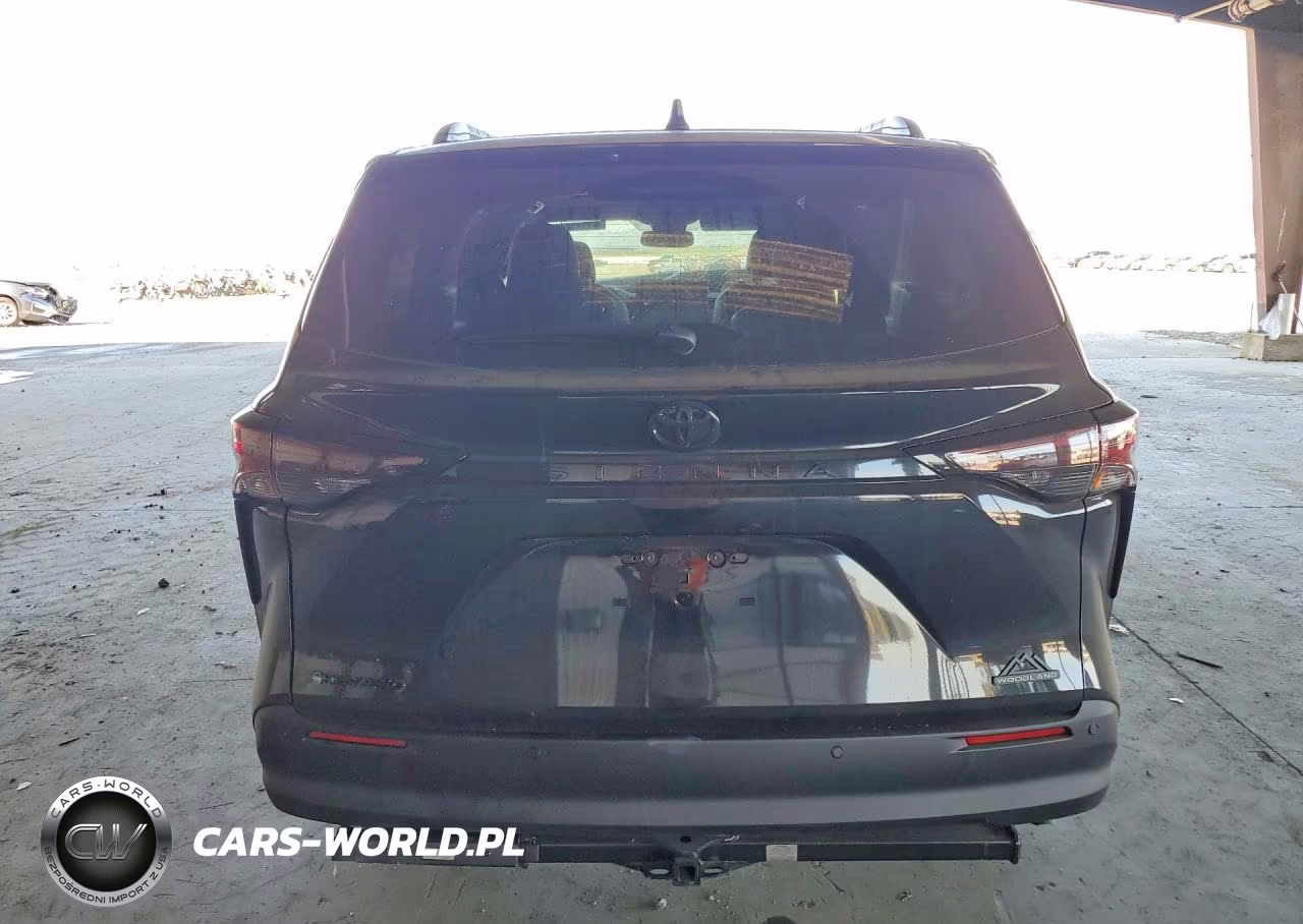 2026 Toyota Sienna Woodland Edition VIN:5TDCSKFC5TS237072 - 6