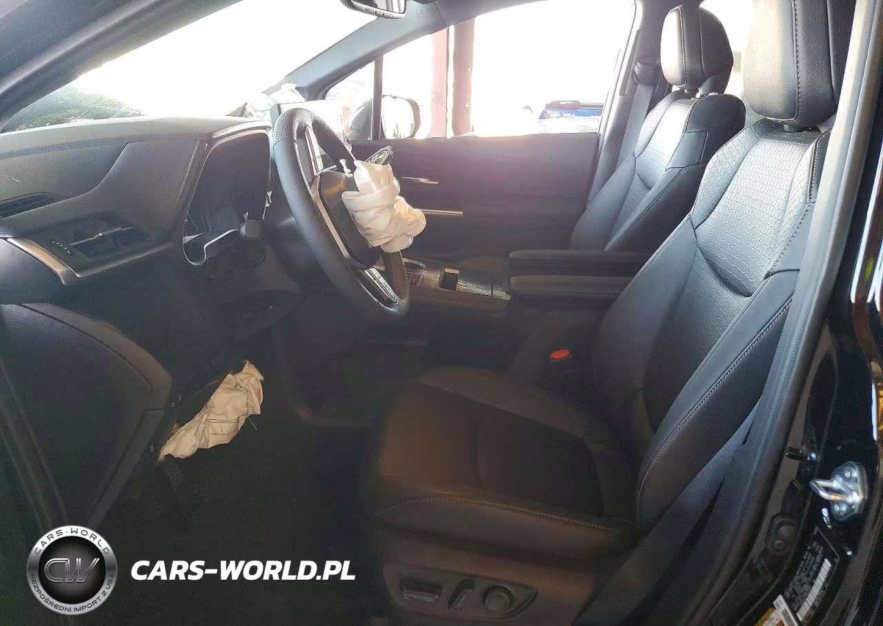 2026 Toyota Sienna Woodland Edition VIN:5TDCSKFC5TS237072 - 7