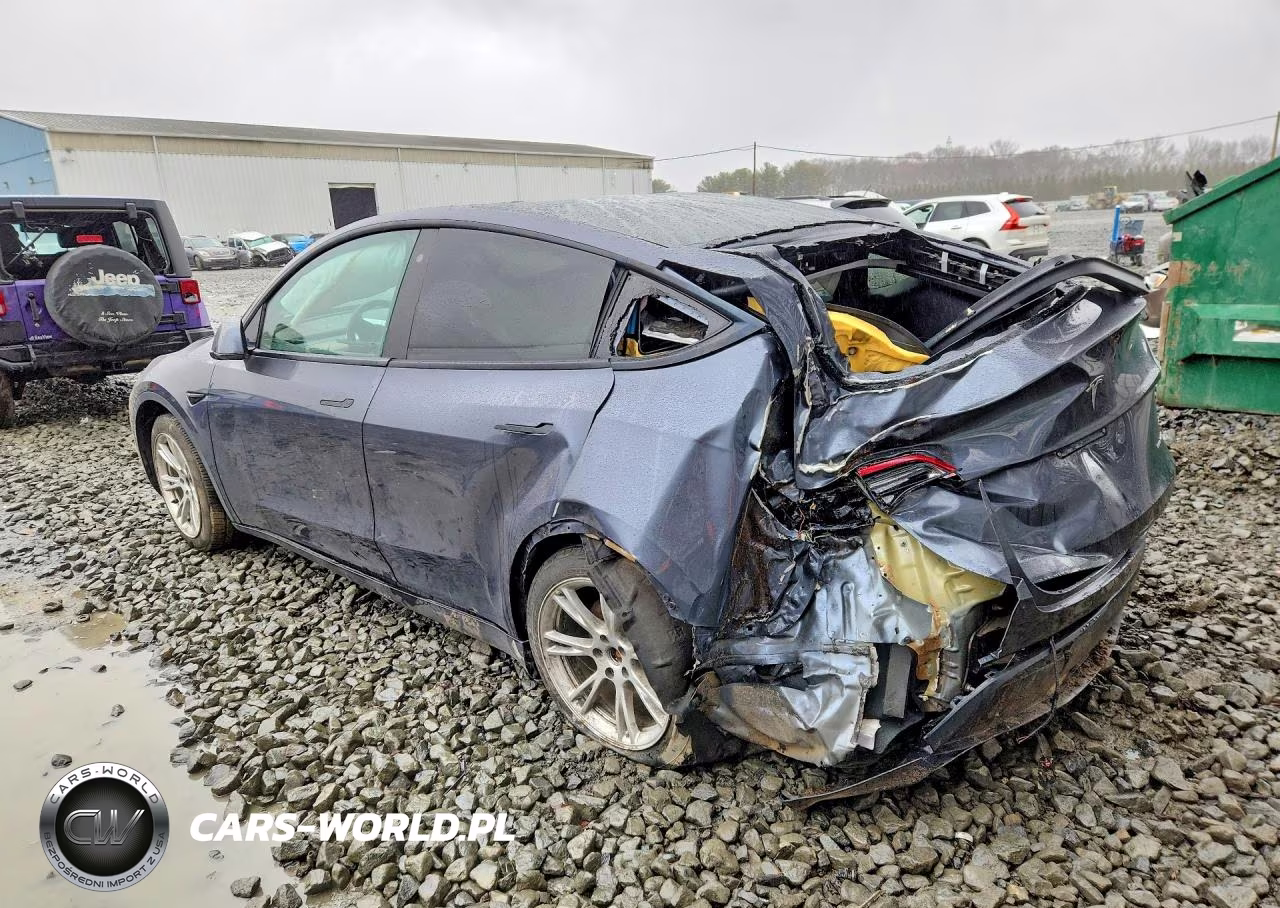 2020 Tesla Model Y VIN:5YJYGDEE3LF006844 - 2