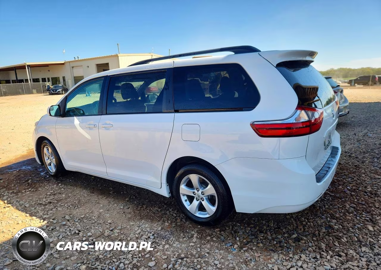 2017 Toyota Sienna Le 8-Passenger VIN:5TDKZ3DC4HS863901 - 2