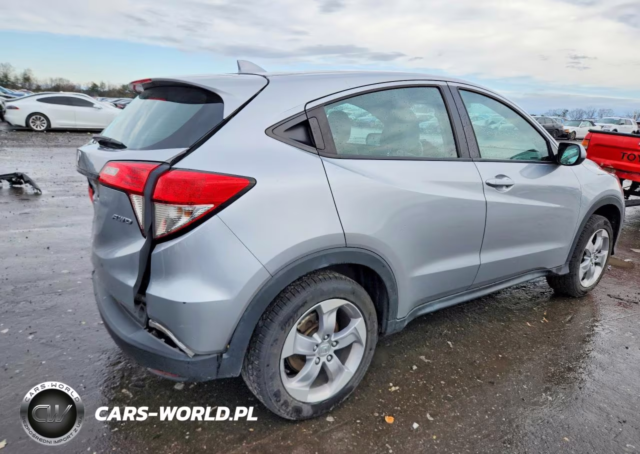 2020 Honda Hr-V Lx VIN:3CZRU6H3XLM717448 - 3
