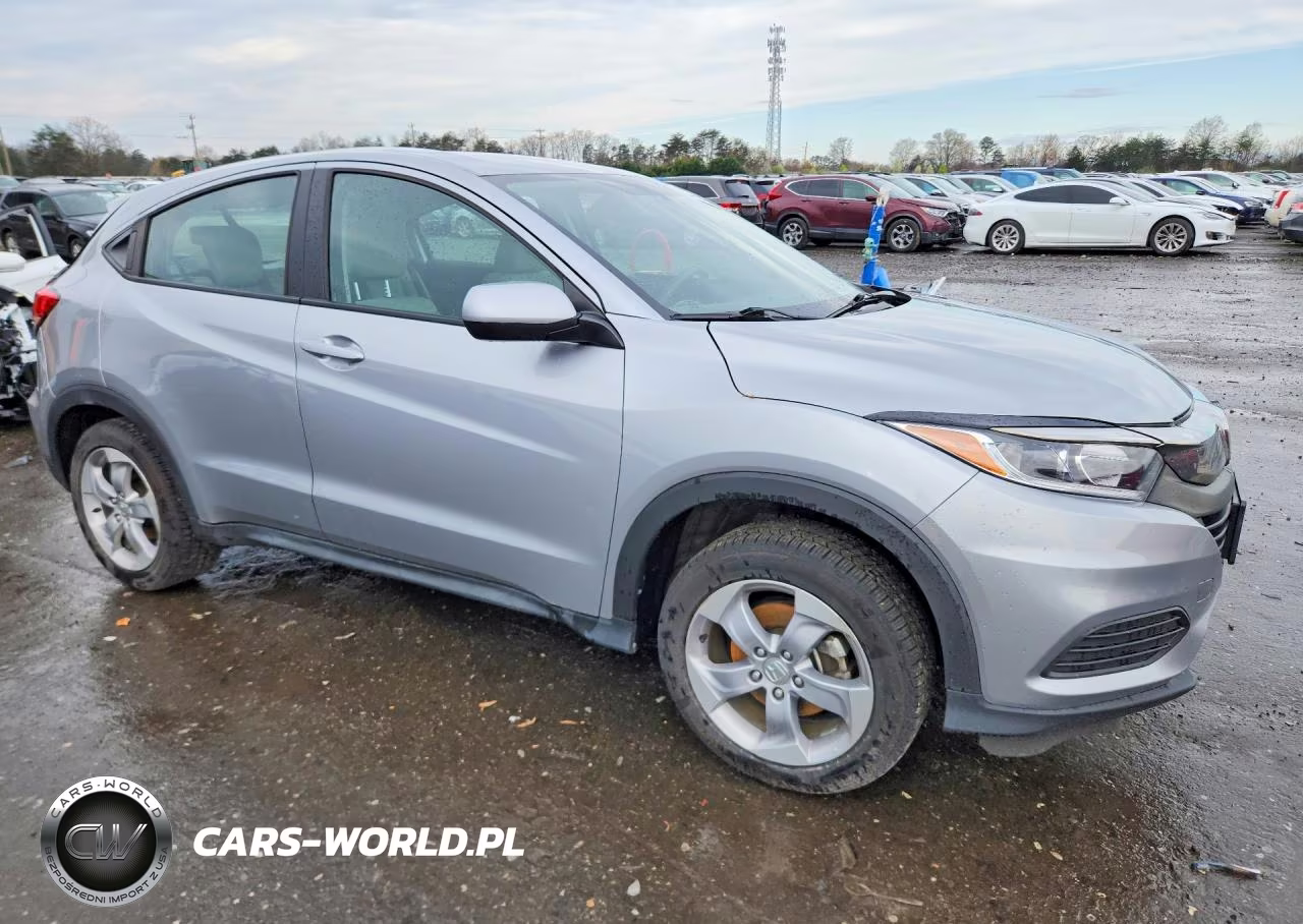 2020 Honda Hr-V Lx VIN:3CZRU6H3XLM717448 - 4