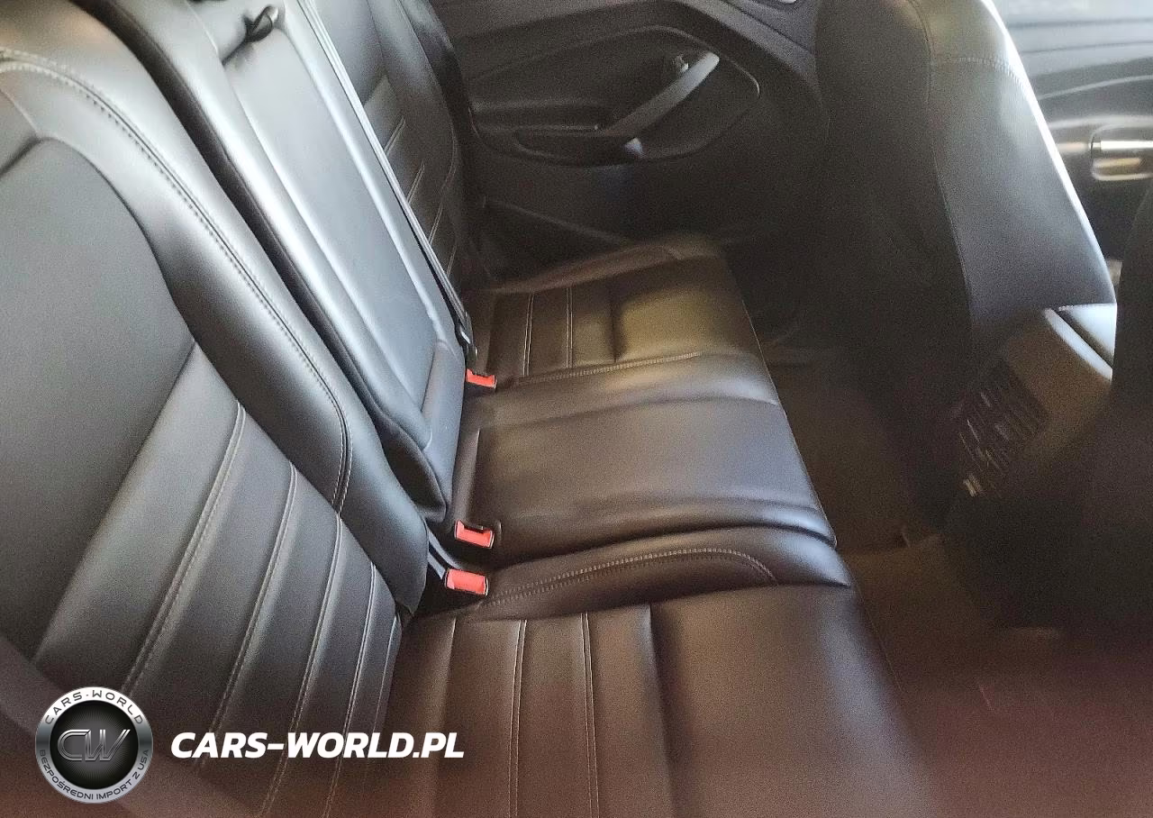 2019 Ford Escape Sel VIN:1FMCU9HD7KUA00212 - 10