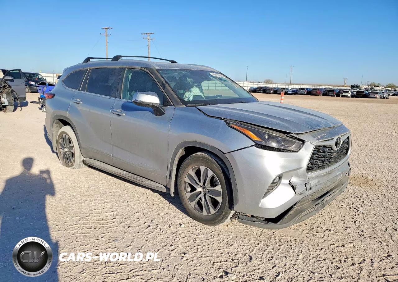 2023 Toyota Highlander Xle VIN:5TDKDRAH3PS520223 - 4