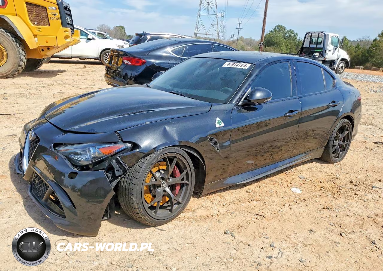 2017 Alfa Romeo Giulia Quadrifoglio