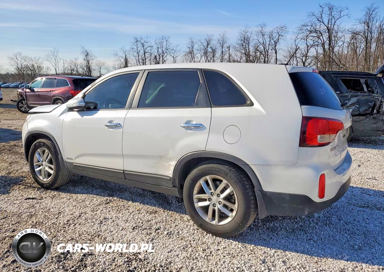 2015 Kia Sorento Lx VIN:5XYKTCA62FG650889 - 2