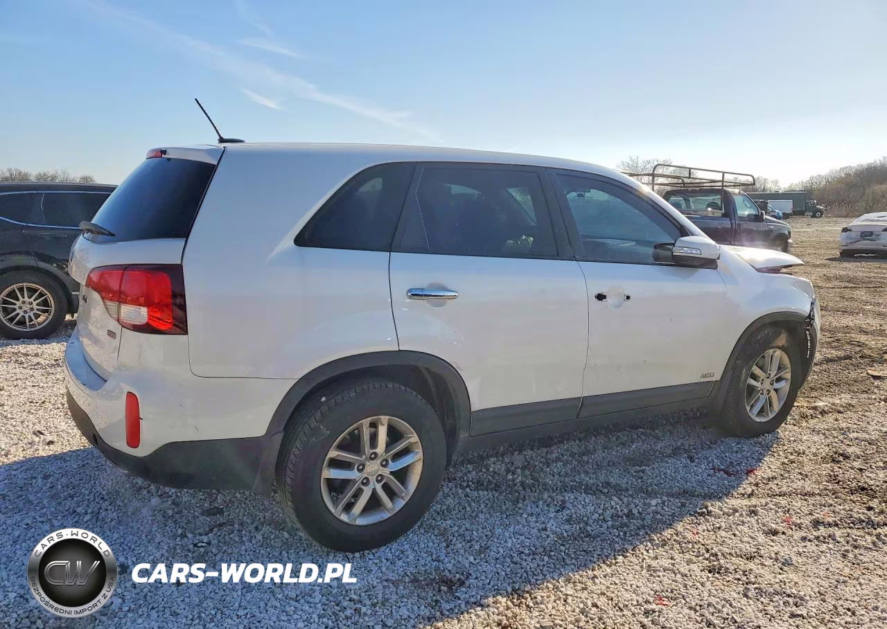 2015 Kia Sorento Lx VIN:5XYKTCA62FG650889 - 3