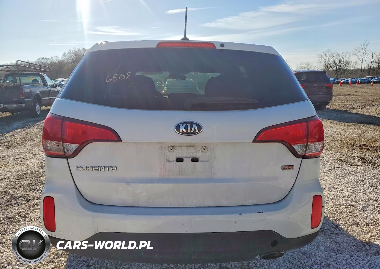 2015 Kia Sorento Lx VIN:5XYKTCA62FG650889 - 6