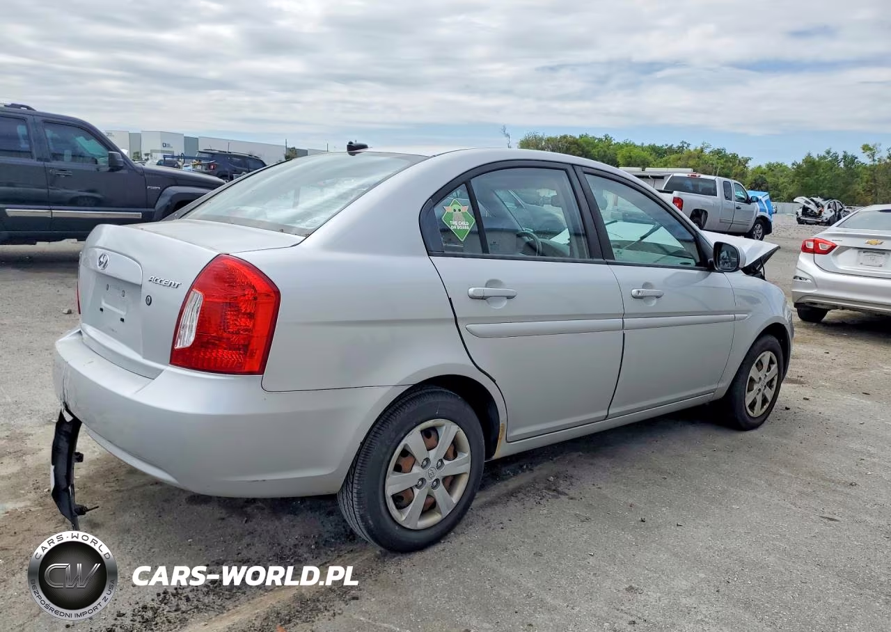 2010 Hyundai Accent Gls VIN:KMHCN4AC8AU443033 - 3