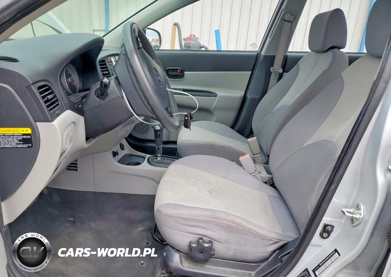 2010 Hyundai Accent Gls VIN:KMHCN4AC8AU443033 - 7