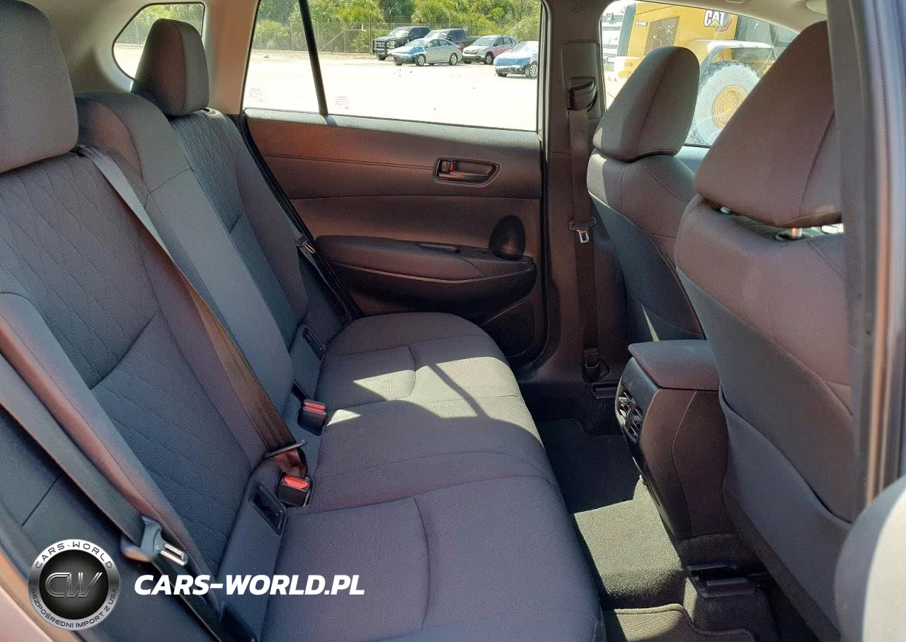 2023 Toyota Corolla Cross Le VIN:7MUBAAAG0PV039885 - 11
