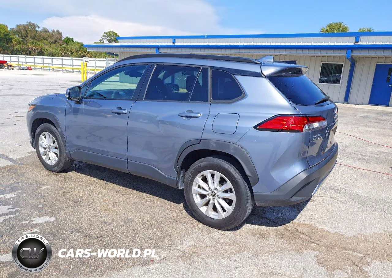 2023 Toyota Corolla Cross Le VIN:7MUBAAAG0PV039885 - 2
