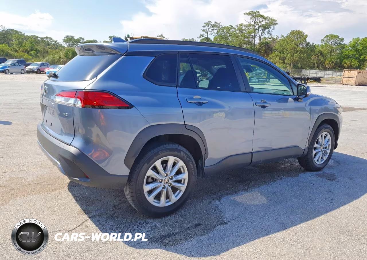 2023 Toyota Corolla Cross Le VIN:7MUBAAAG0PV039885 - 3