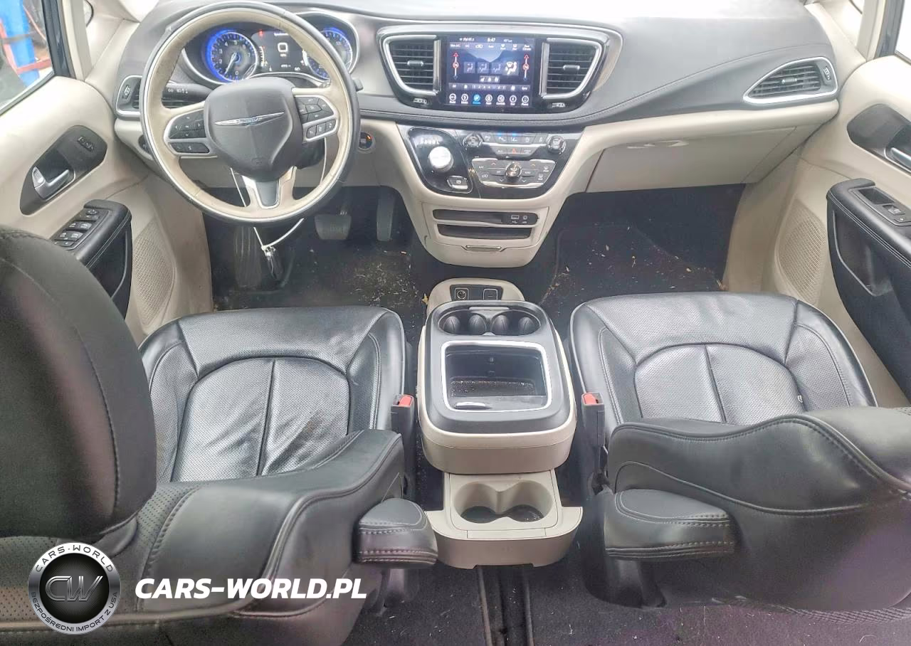 2018 Chrysler Pacifica Limited VIN:2C4RC1GG3JR334389 - 8