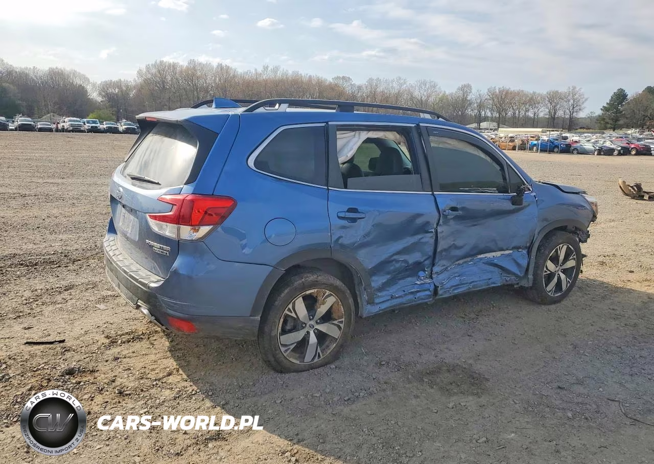 2020 Subaru Forester Touring VIN:JF2SKAXC0LH542733 - 3