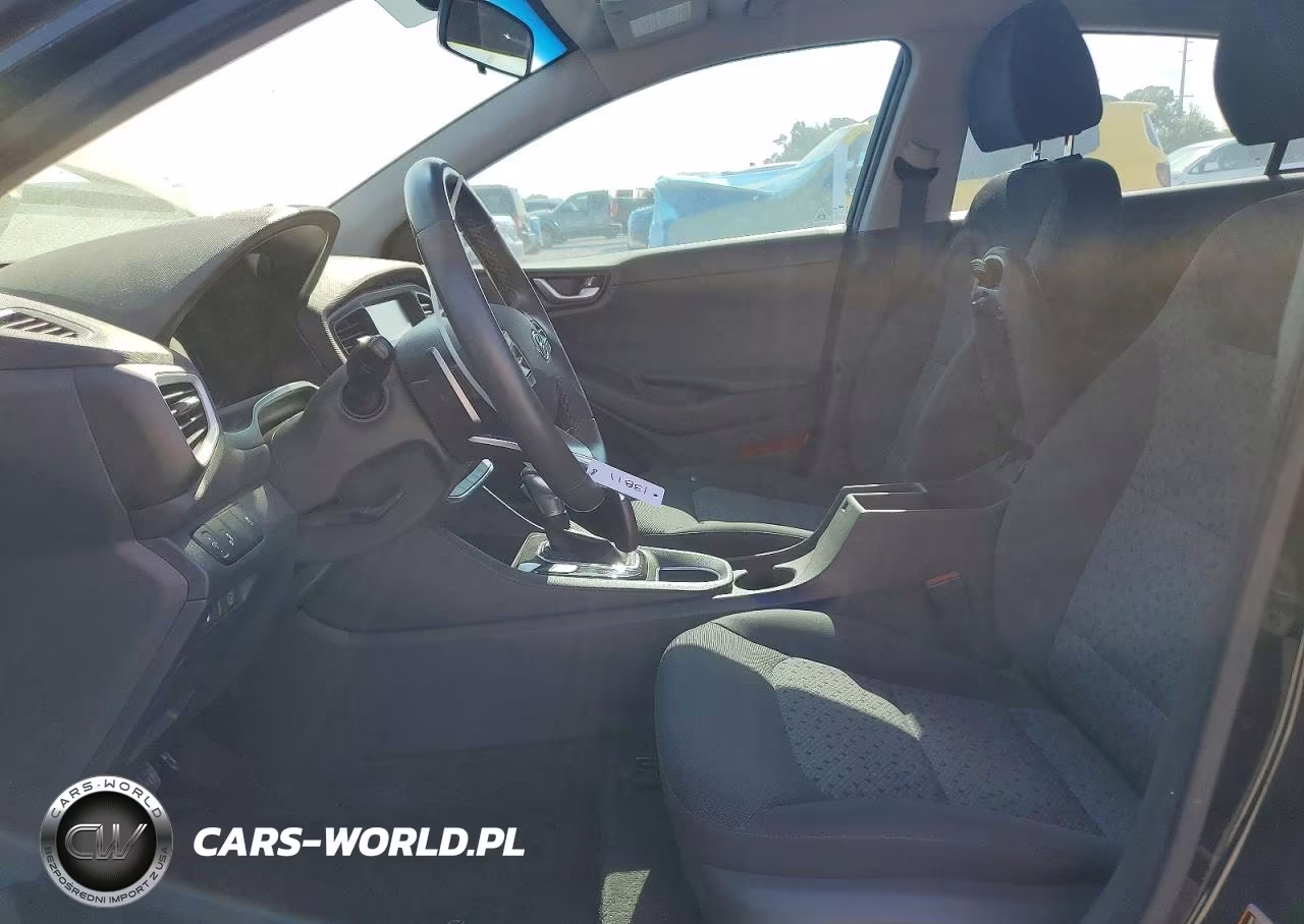 2018 Hyundai Ioniq Hybrid Sel VIN:KMHC75LC4JU081800 - 7