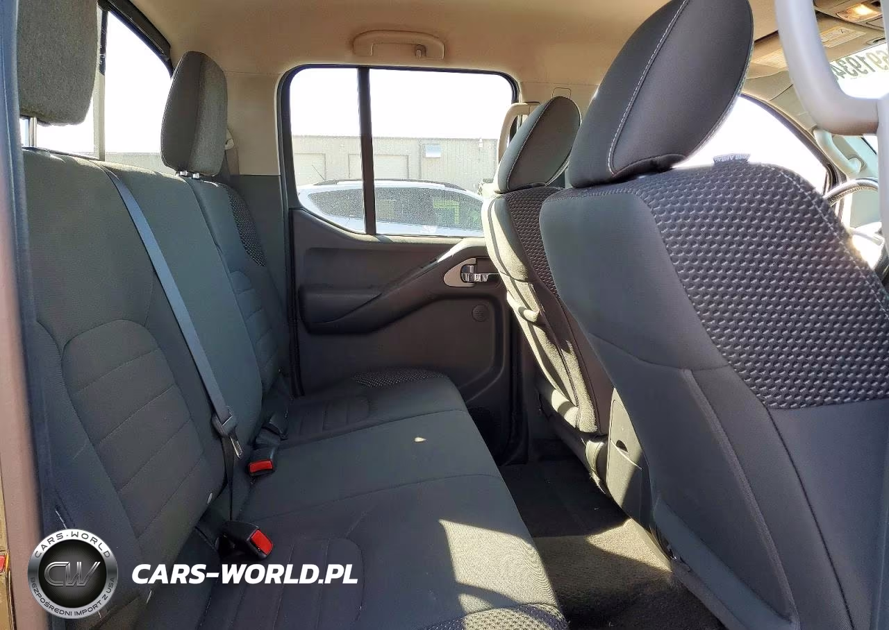 2016 Nissan Frontier Pro-4X VIN:1N6AD0EV7GN713288 - 10
