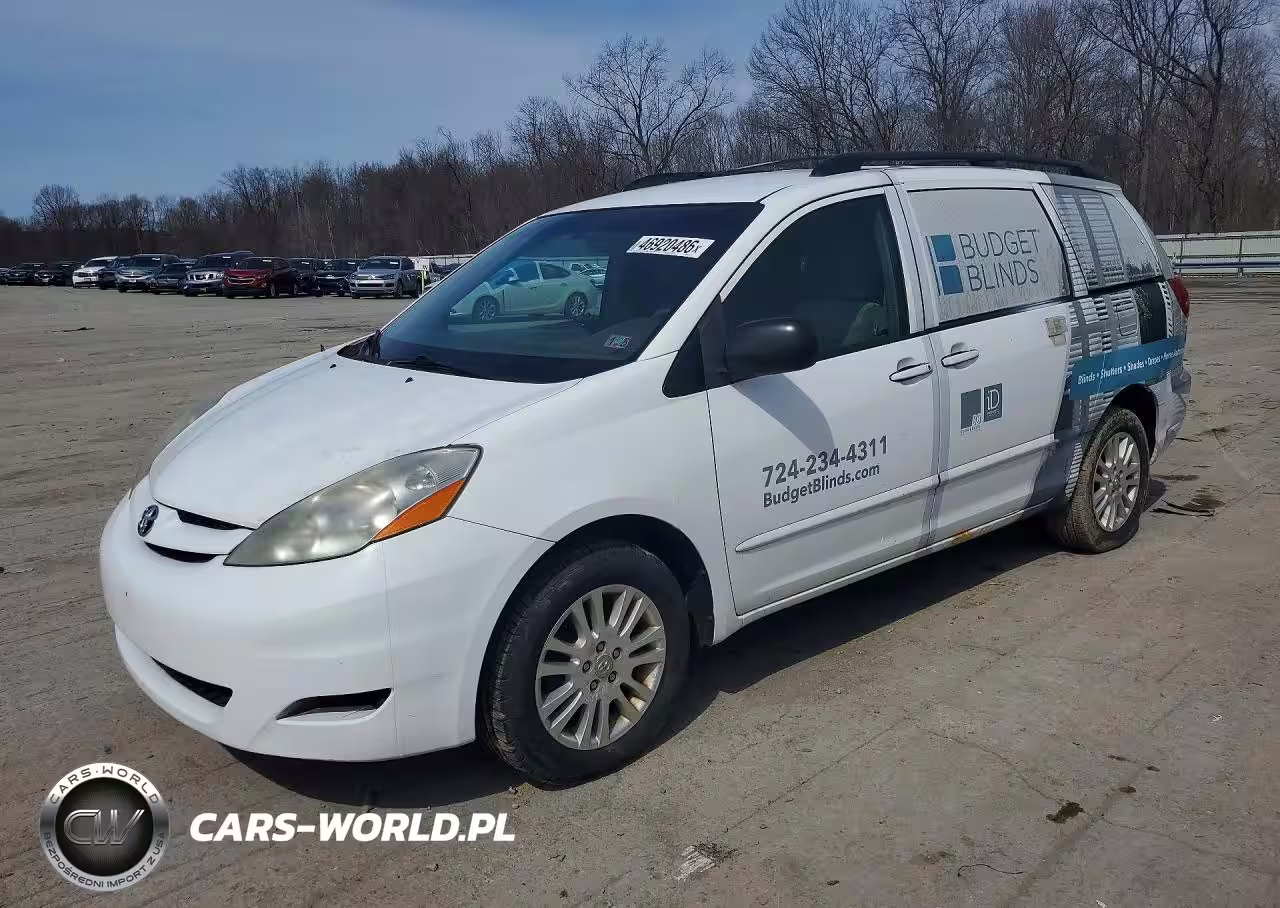 2009 Toyota Sienna Le 7-Passenger