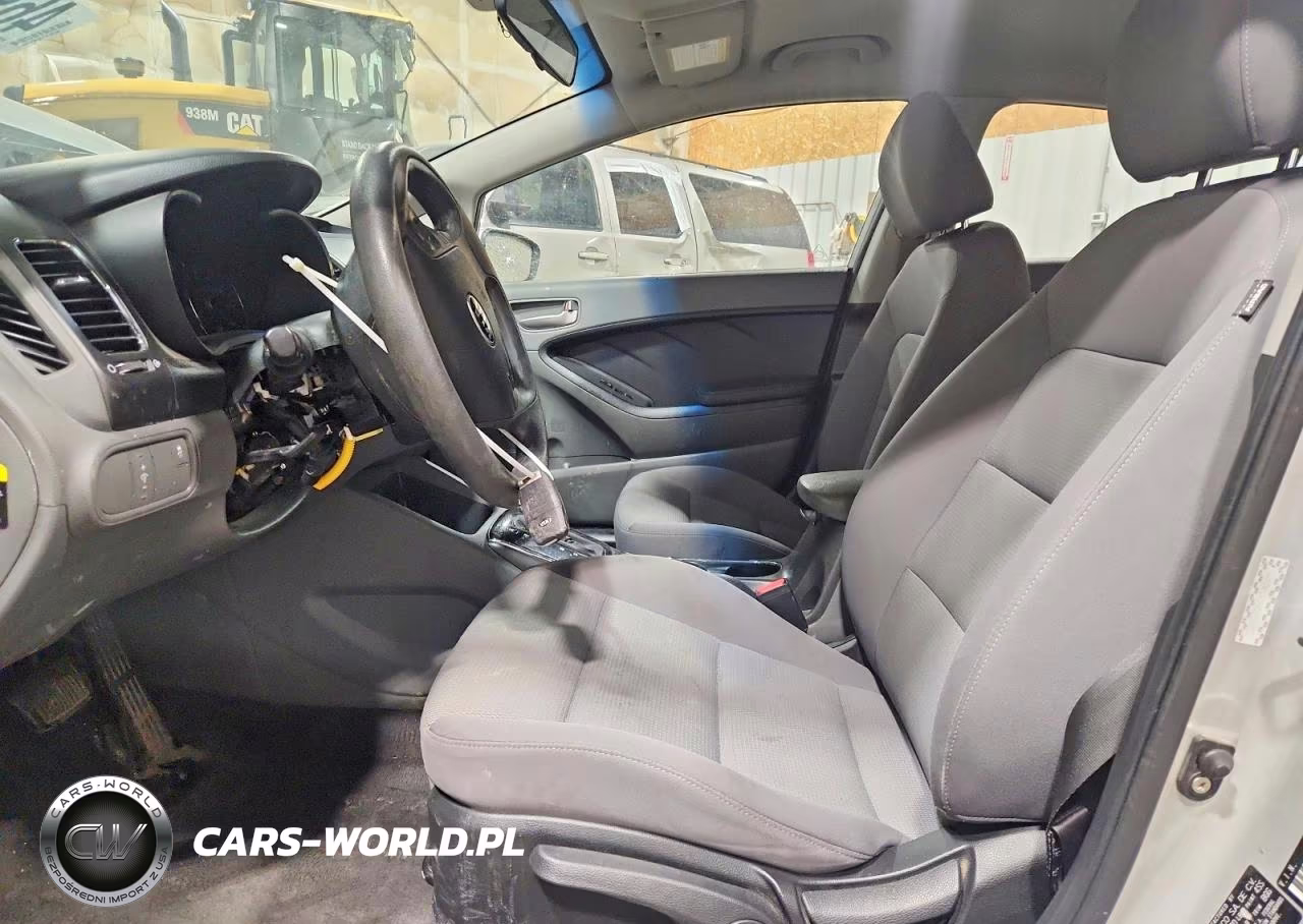 2017 Kia Forte Lx VIN:3KPFK4A70HE058121 - 7