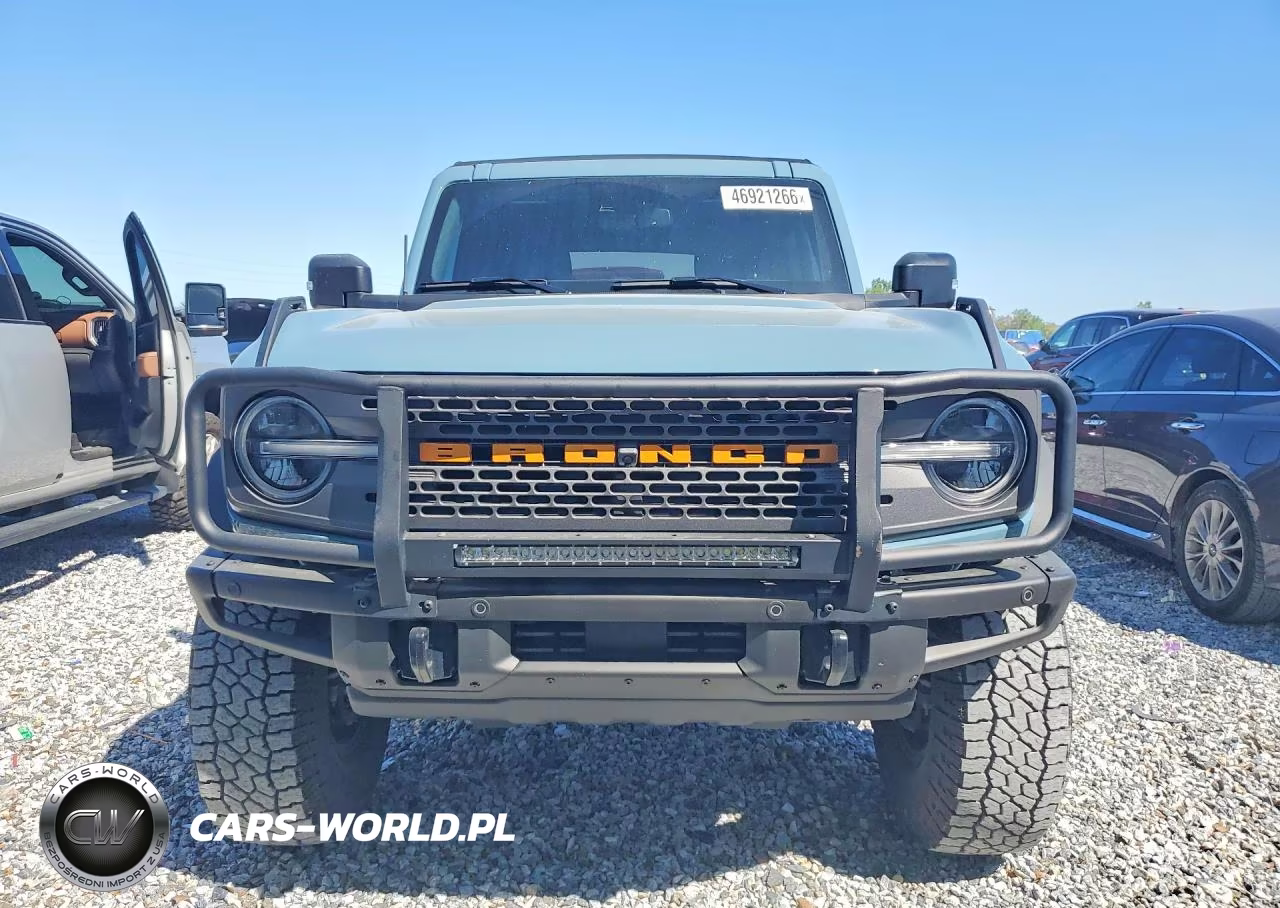 2023 Ford Bronco Base VIN:1FMEE5DPXPLB32313 - 5