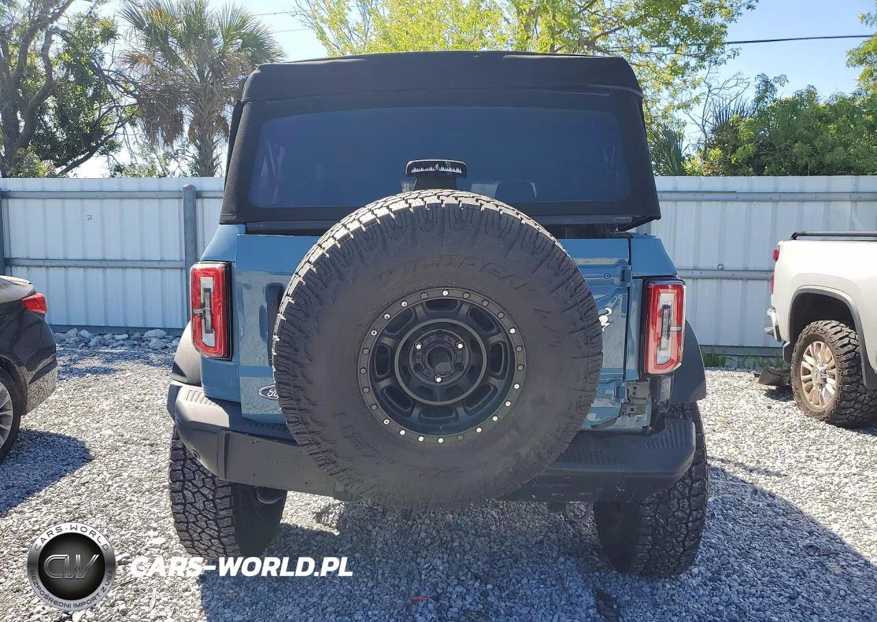 2023 Ford Bronco Base VIN:1FMEE5DPXPLB32313 - 6
