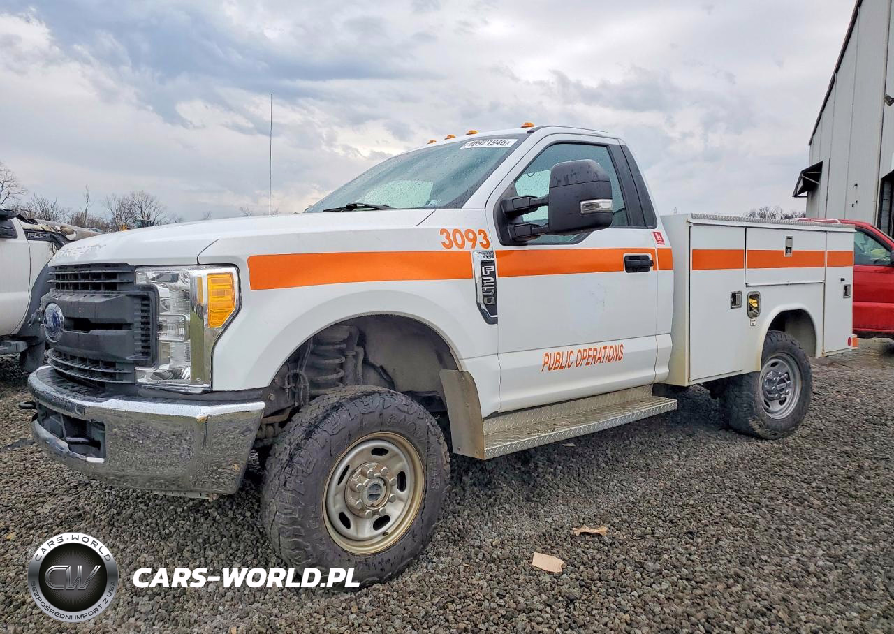 2017 Ford F250 Super Duty Utility - Service Truck