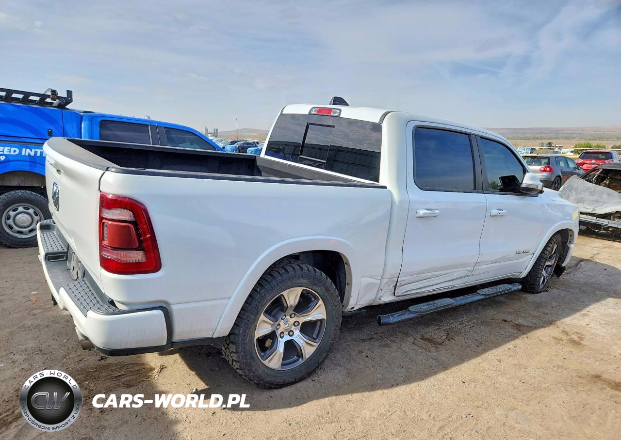 2022 Ram 1500 Laramie VIN:1C6SRFJT6NN259586 - 3