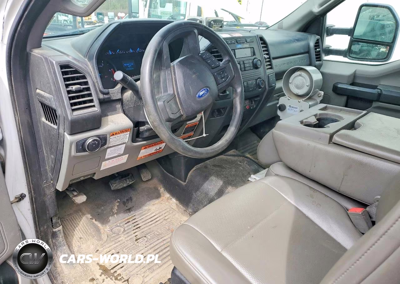 2019 Ford F-550 Super Duty - Dual Rear Wheel VIN:1FDUF5GT6KEE94234 - 8