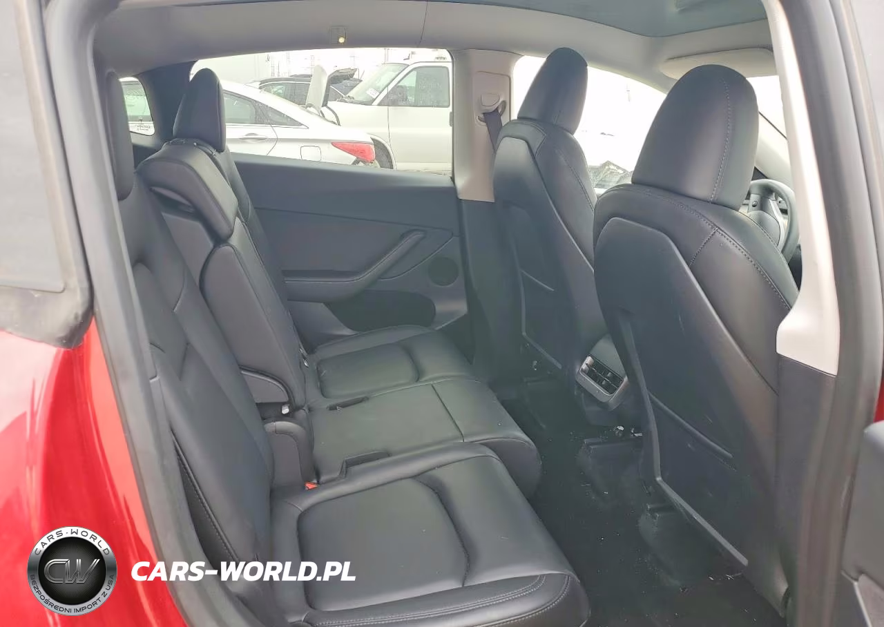 2023 Tesla Model Y VIN:7SAYGAEE6PF944229 - 10