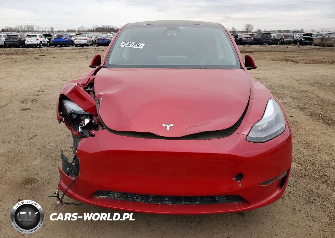 2023 Tesla Model Y VIN:7SAYGAEE6PF944229 - 5