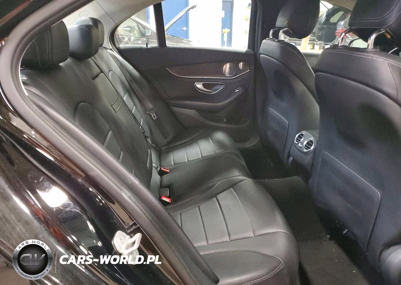 2016 Mercedes-Benz C 300 4Matic VIN:55SWF4KB8GU105300 - 10