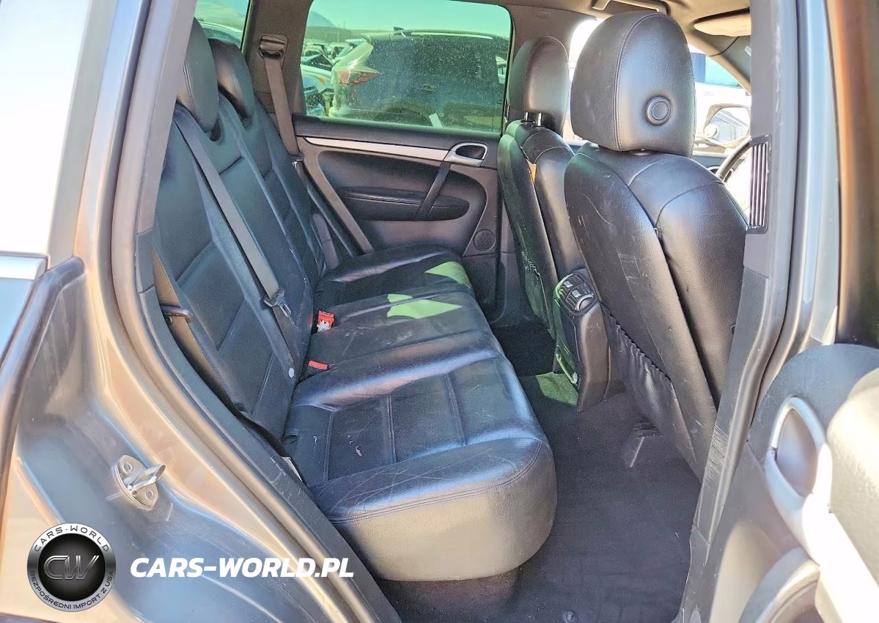 2010 Porsche Cayenne VIN:WP1AA2AP8ALA08354 - 10