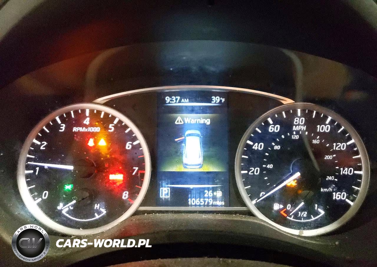 2018 Nissan Sentra S VIN:3N1AB7AP7JY295188 - 9