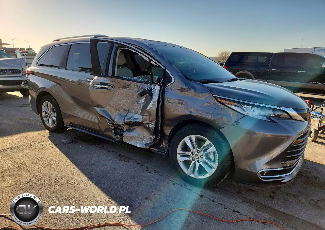 2026 Toyota Sienna Limited 7-Passenger VIN:5TDZSKFC4TS227188 - 4