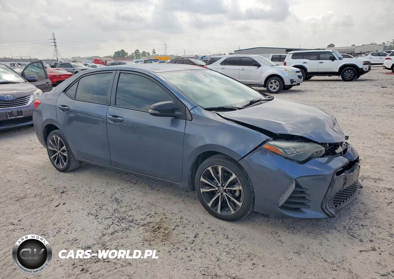 2017 Toyota Corolla Se VIN:5YFBURHE3HP699689 - 4