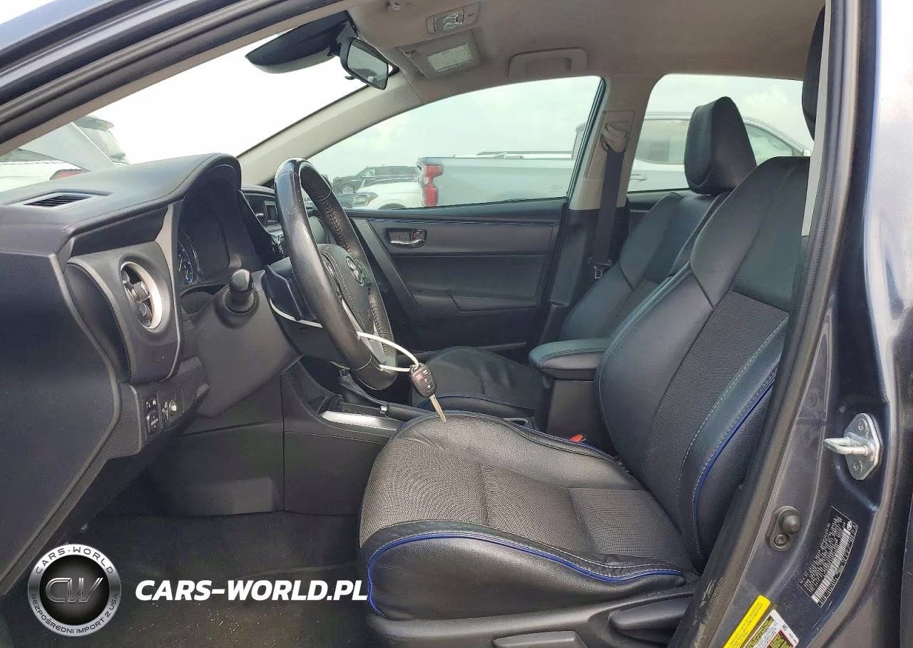 2017 Toyota Corolla Se VIN:5YFBURHE3HP699689 - 7