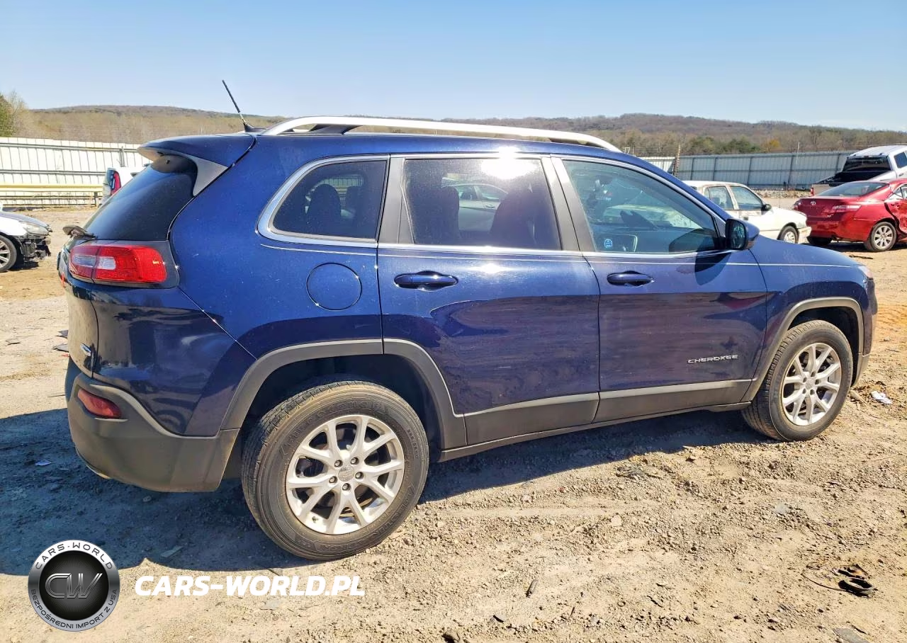 2014 Jeep Cherokee Latitude VIN:1C4PJMCS8EW244287 - 3