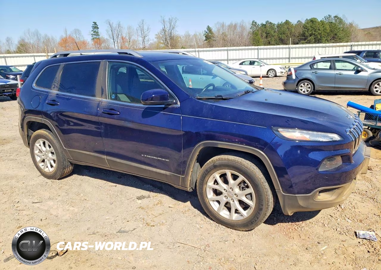 2014 Jeep Cherokee Latitude VIN:1C4PJMCS8EW244287 - 4