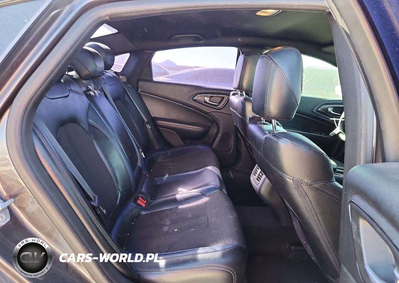 2015 Chrysler 200 S VIN:1C3CCCDG2FN557005 - 10